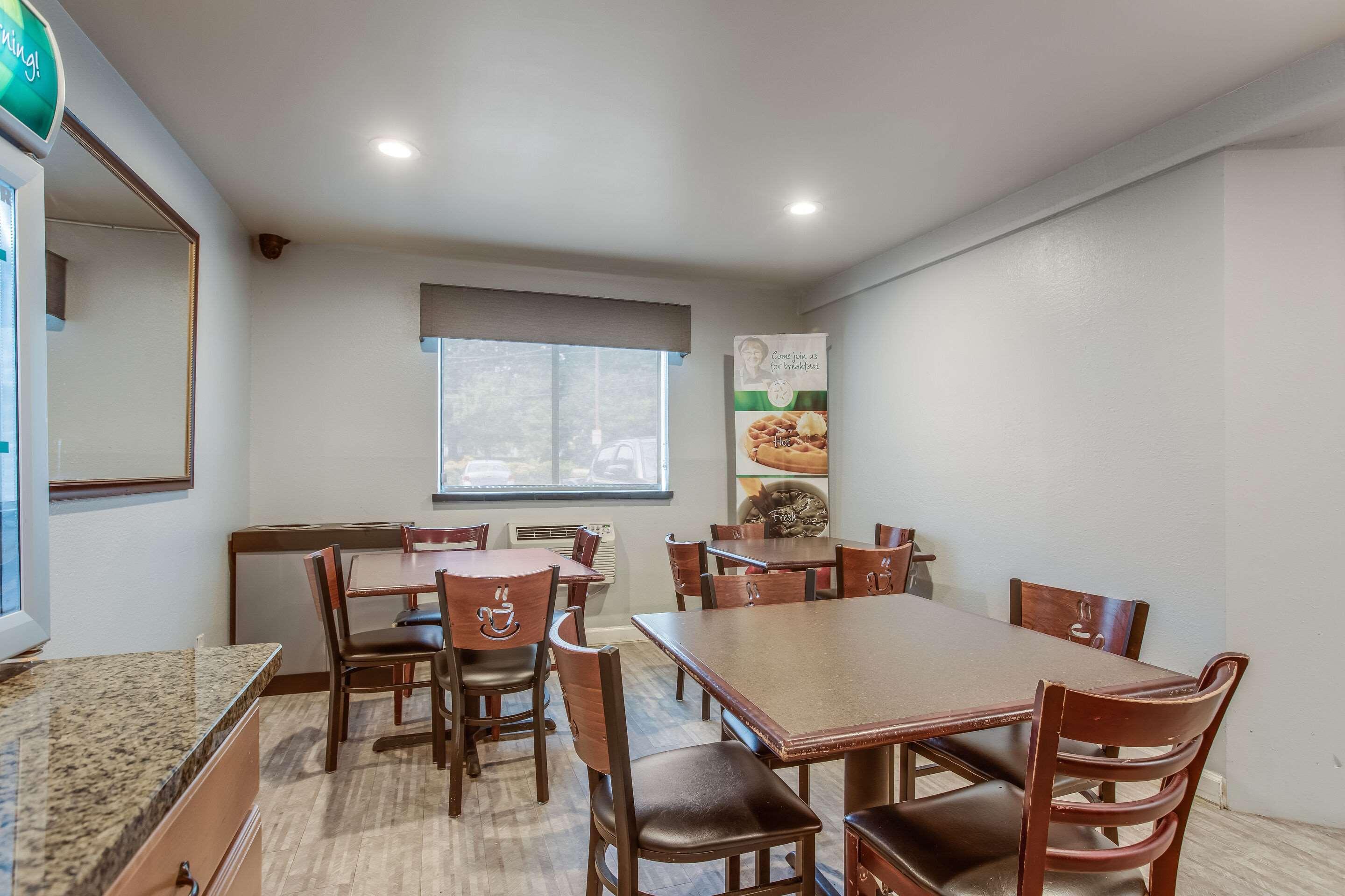 Quality Inn Atlanta Airport-Central College Park Exterior foto